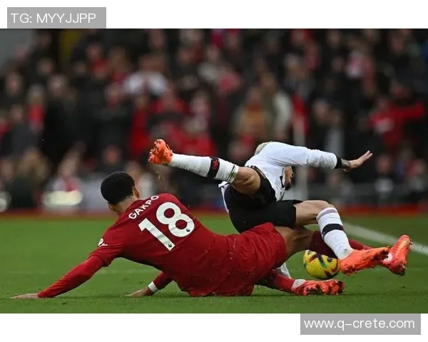 巴黎与甘冈激战正酣比分揭晓引发球迷热议与期待